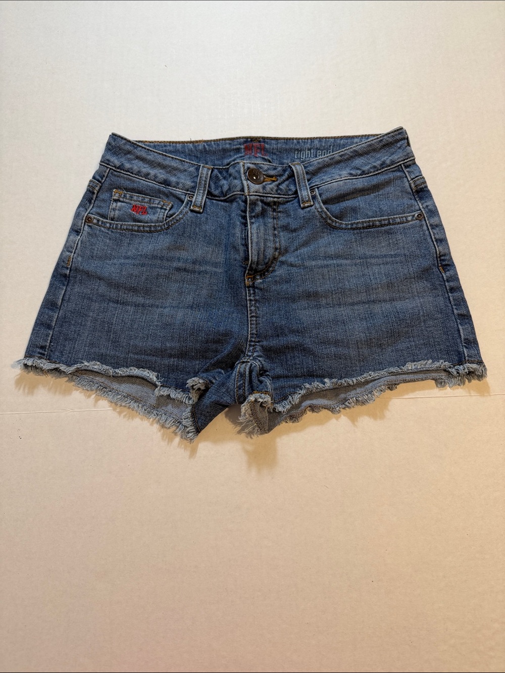 NFL PHILADELPHIA EAGLES DENIM STRETCH FRAYED SHORTS